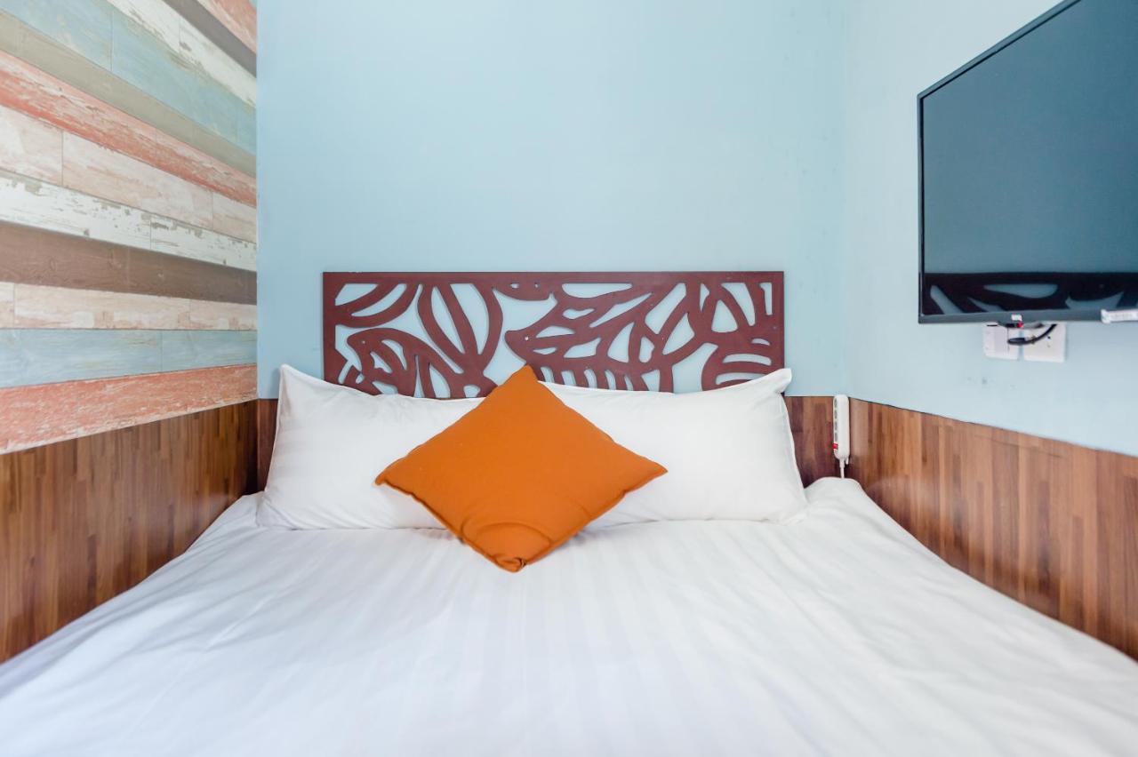 Tainan Weshare Hotel Exterior photo