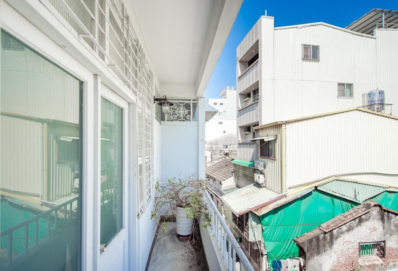 Tainan Weshare Hotel Exterior photo