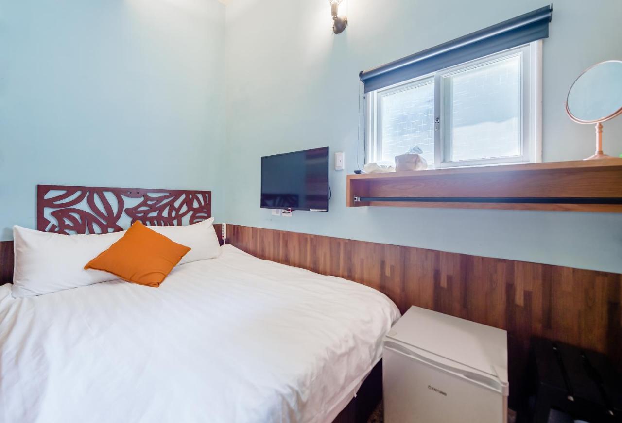 Tainan Weshare Hotel Exterior photo