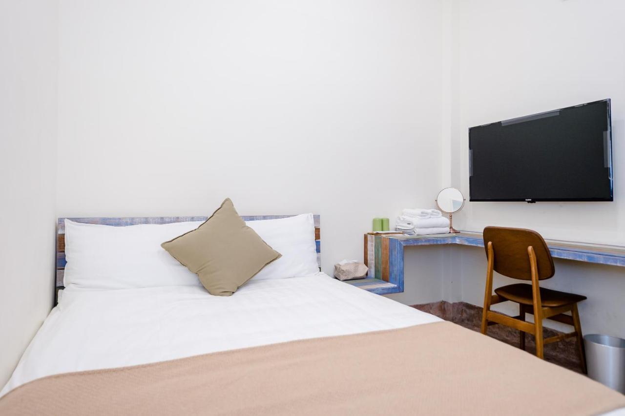 Tainan Weshare Hotel Exterior photo
