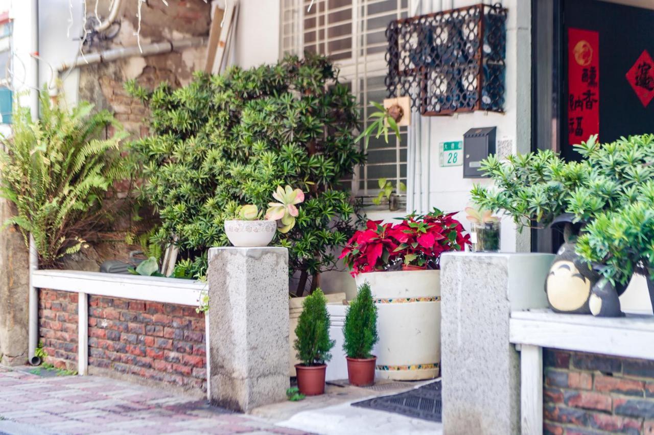 Tainan Weshare Hotel Exterior photo